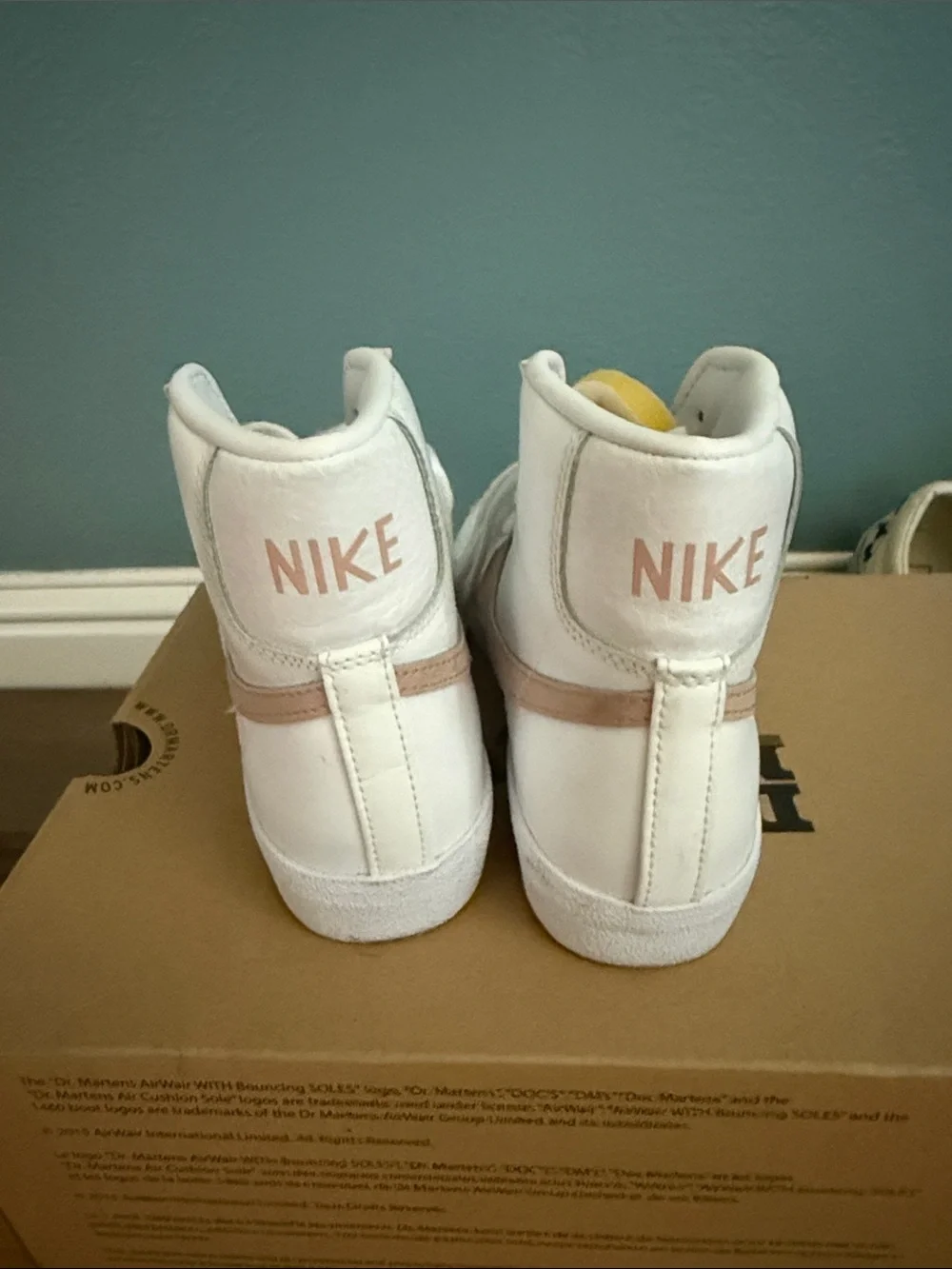 Nike Women’s Blazer Mid Vintage White with Blush Swoosh
